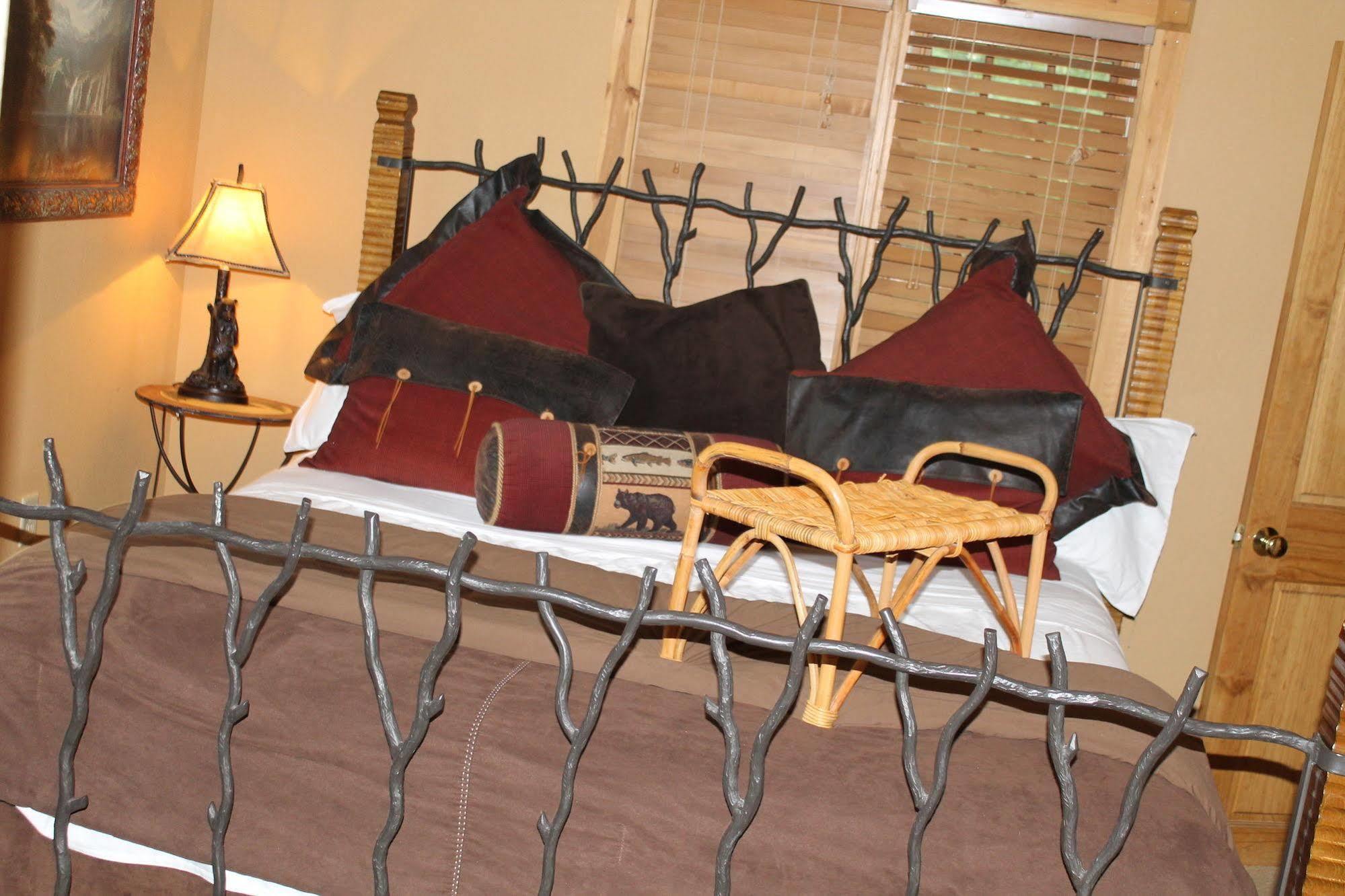 Bear Creek Lodge Cabin Resort Reeds Spring Esterno foto