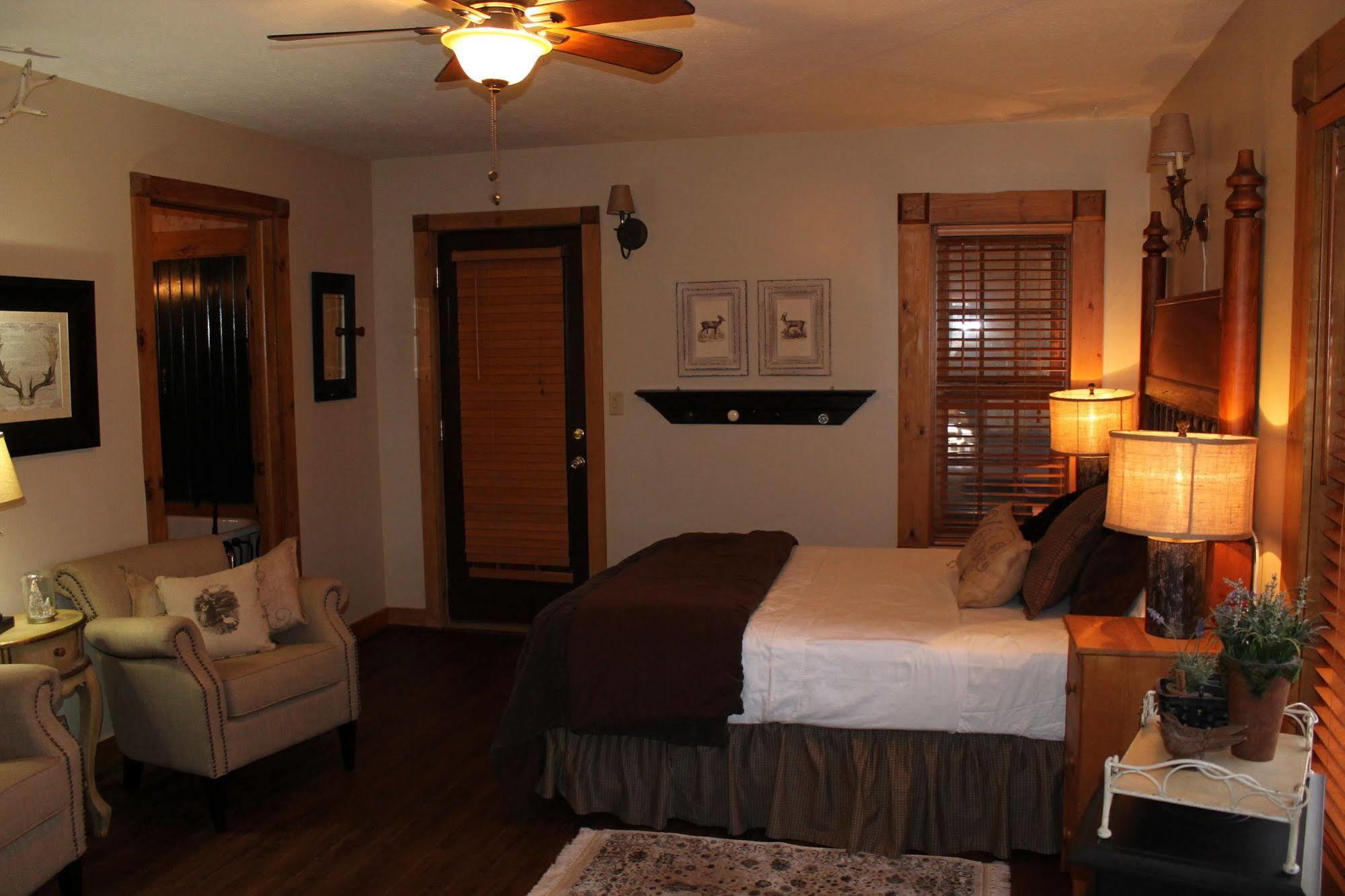 Bear Creek Lodge Cabin Resort Reeds Spring Esterno foto