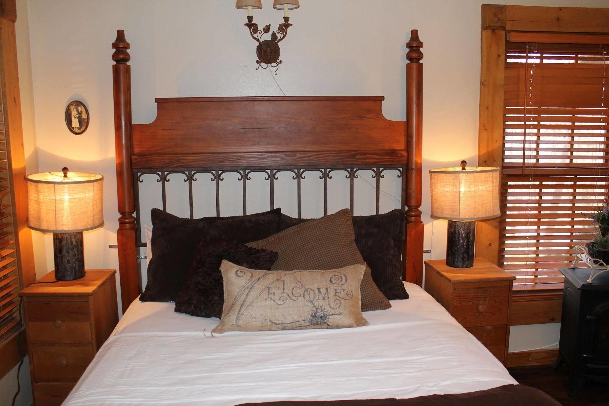 Bear Creek Lodge Cabin Resort Reeds Spring Esterno foto